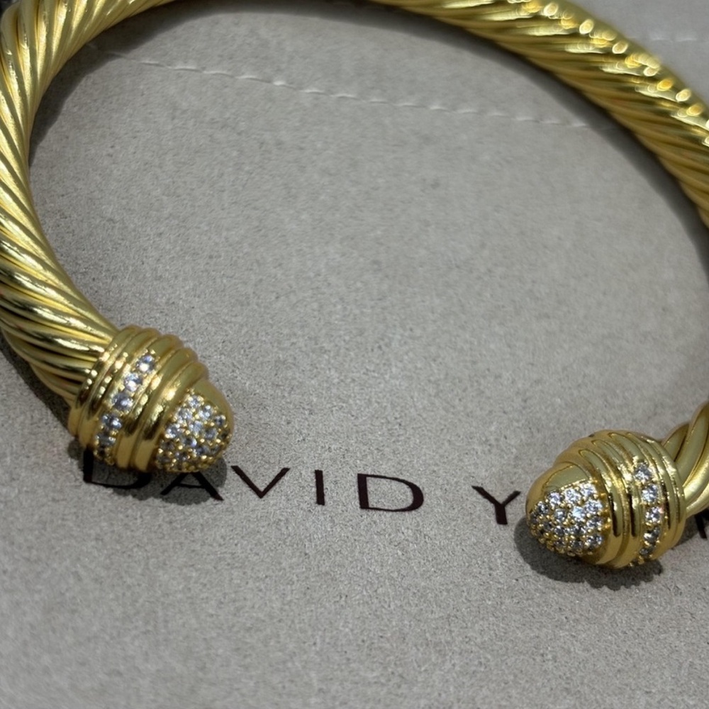 David Yurman Twisted Gold Bracelet with Silver Accents 7mm - Picture 6 of 6